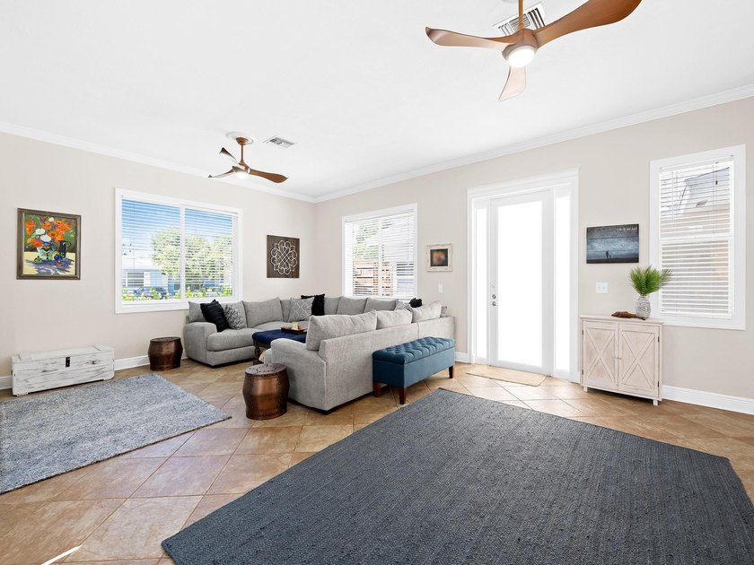 This property is being offered as a SHORT SALE with cooperation - photo 8
