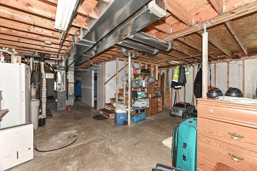 Charming Delavan home situated on a spacious 0.89-acre lot - photo 25