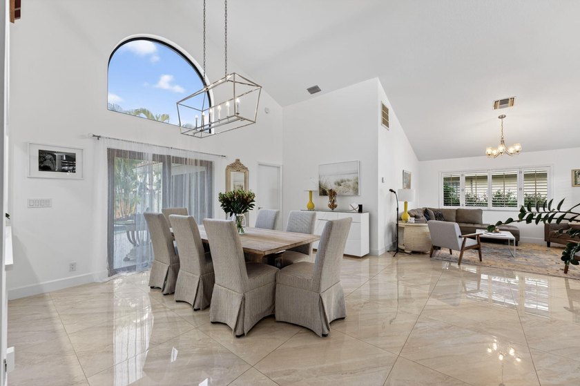 Stunning, renovated two-story estate home located in East Boca's - photo 31