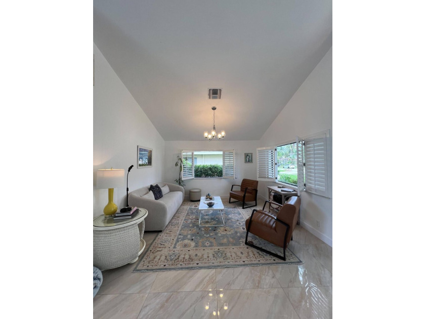 Stunning, renovated two-story estate home located in East Boca's - photo 45
