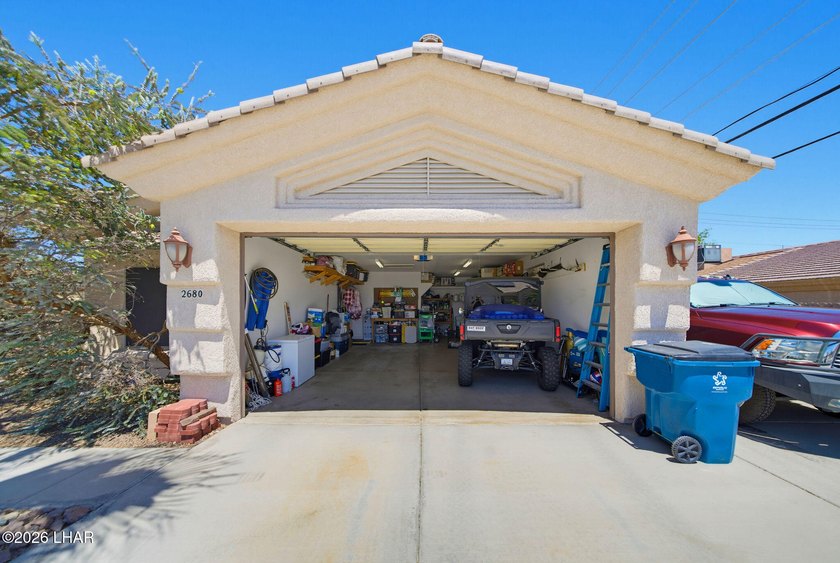 Discover this stunning 3-bedroom, 3-bathroom pool home perfectly - photo 11