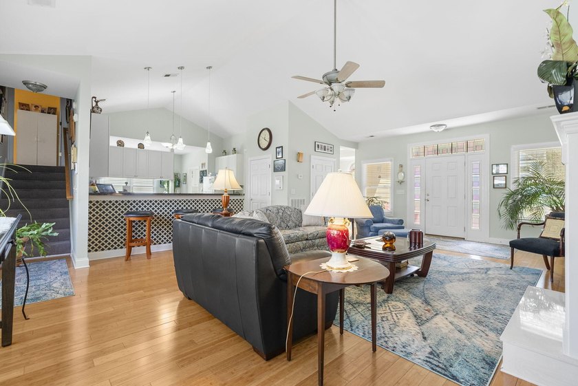 Welcome to this beautiful custom-built home that has been - photo 9