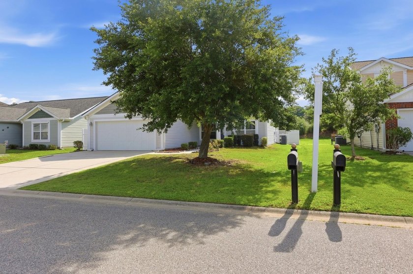 This home has been virtually staged. Welcome home to this - photo 2