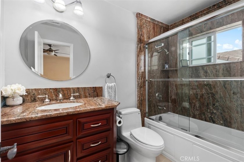 Extraordinary custom estate offering 5,316 sq. ft. of elegant - photo 45