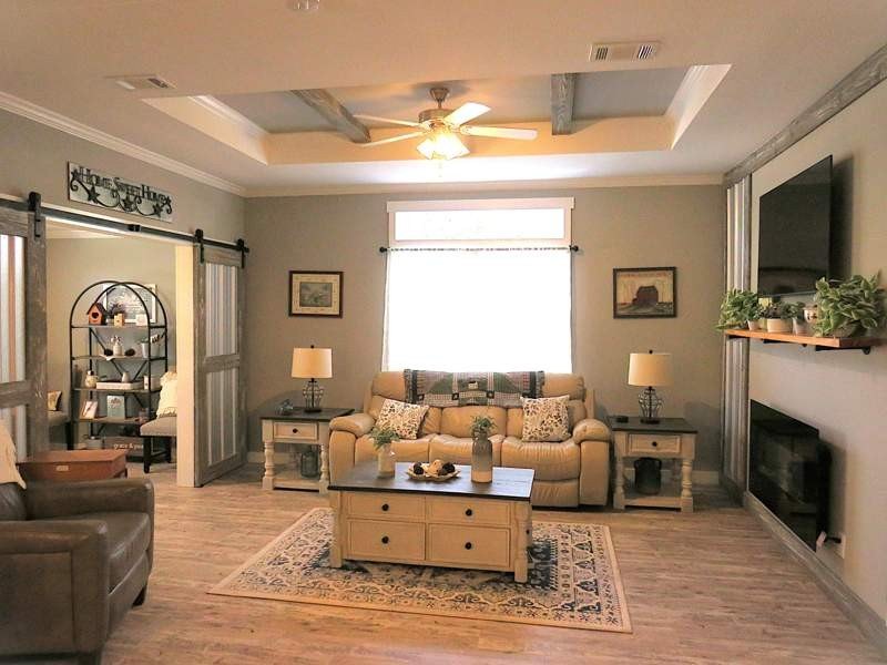 This beautiful 1393 square feet, 2.0 bed 2.0 bath Manufactured - photo 10