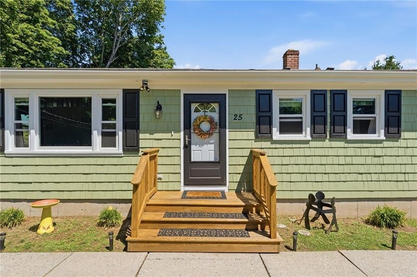 One level living at its best in this 3 bedroom 2 bath ranch - photo 5