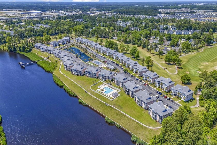 SUPER RARE 1 BEDROOM FOR SALE IN WATERWAY VILLAGE ON THE FIRST - photo 15