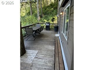 Gorgeous private lake retreat located 4 minute boat ride from - photo 8