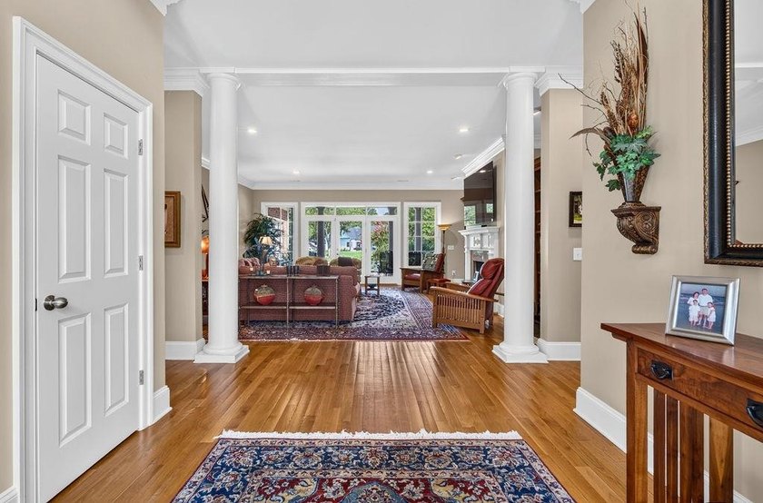 Experience the best of waterfront living at 62 Caretaker Lane - photo 6