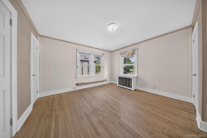 This classic Colonial on a private mid-block lot in Flushing - photo 10