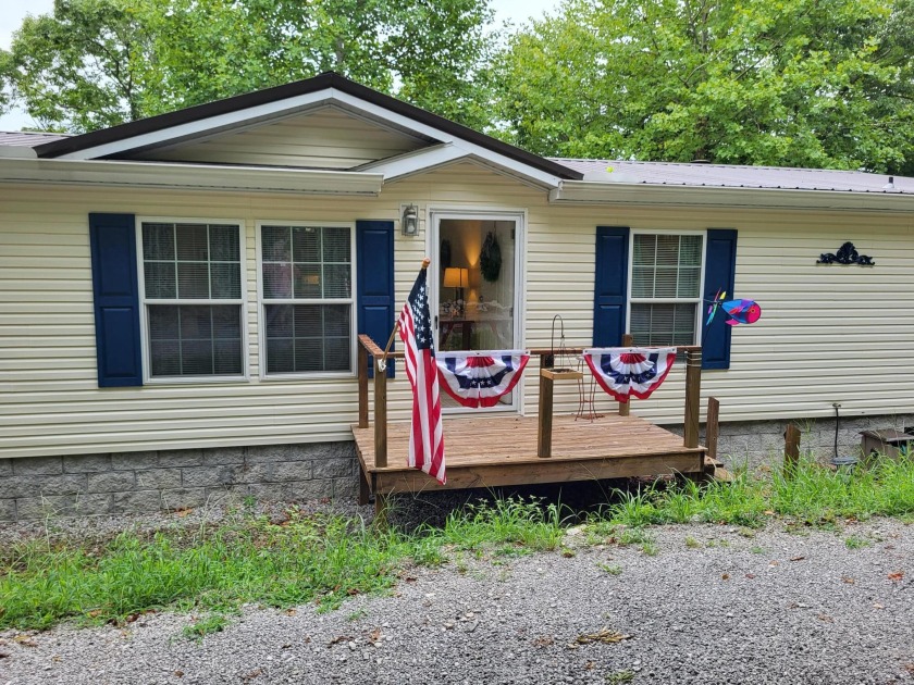 586 Spruce Street, Burnside, KY 42519, 2978781