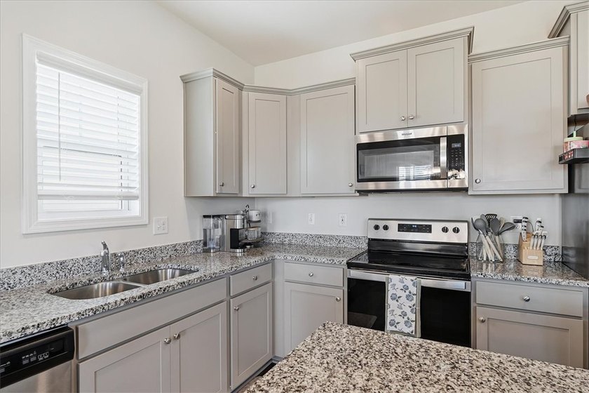 PRICE IMPROVEMENT and $3500 lender-issued closing credit for a - photo 18