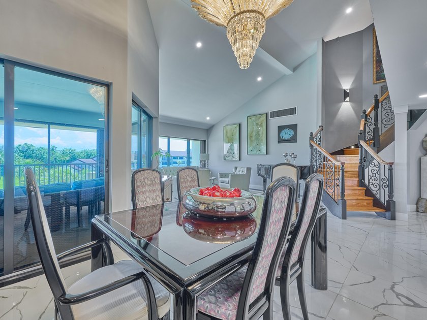Luxurious Move-in Ready, Fully Updated Waterfront Condo in - photo 28
