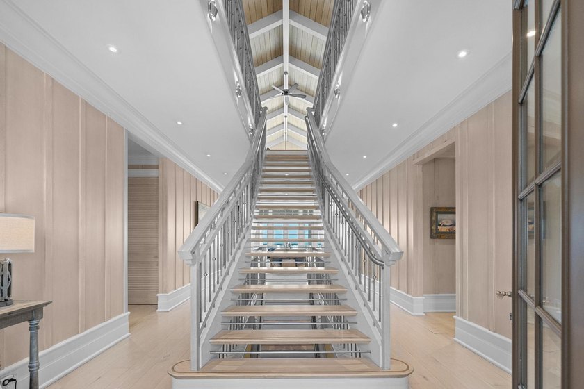 Welcome to an extraordinary oceanfront estate nestled behind - photo 10