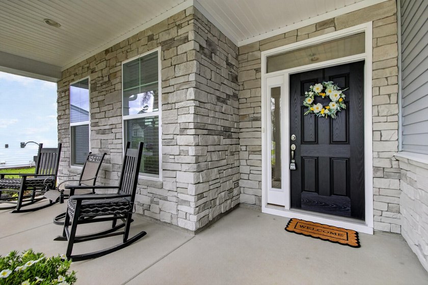 Use preferred lender to buy this home and receive an incentive - photo 4