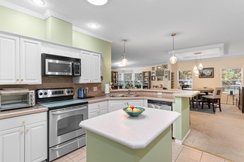 Welcome to 158 Lakeside Crossing, where peaceful lake views - photo 6
