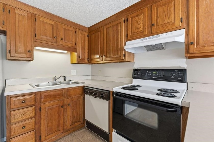 Welcome to this charming condo in the heart of Myrtle Beach! - photo 8