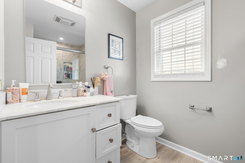 Rare Greenwich opportunity! This side-by-side duplex at 9 - photo 13