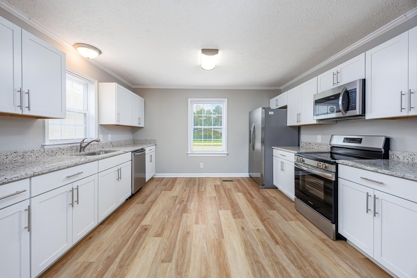 Welcome to 507 Forestbrook Drive, a beautifully updated - photo 9
