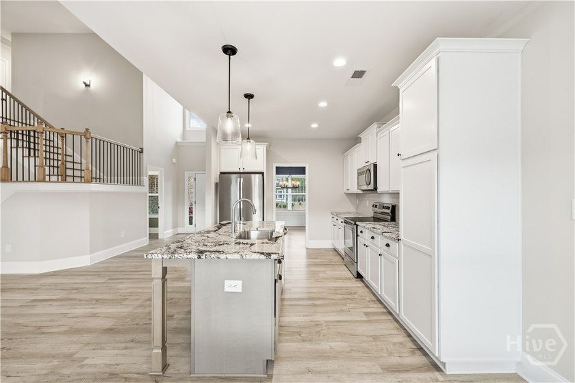 Welcome home to Willow Creek, where sidewalk-lined streets - photo 25