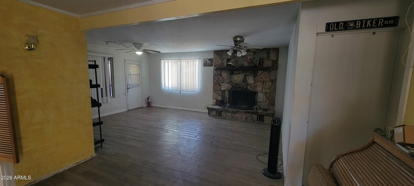 Expanded 1,558 sq ft H-2 model block home on a 7,000 sq ft - photo 4