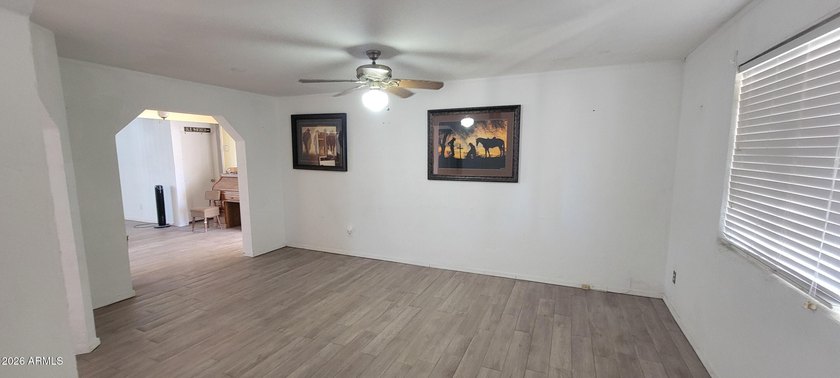 Expanded 1,558 sq ft H-2 model block home on a 7,000 sq ft - photo 6