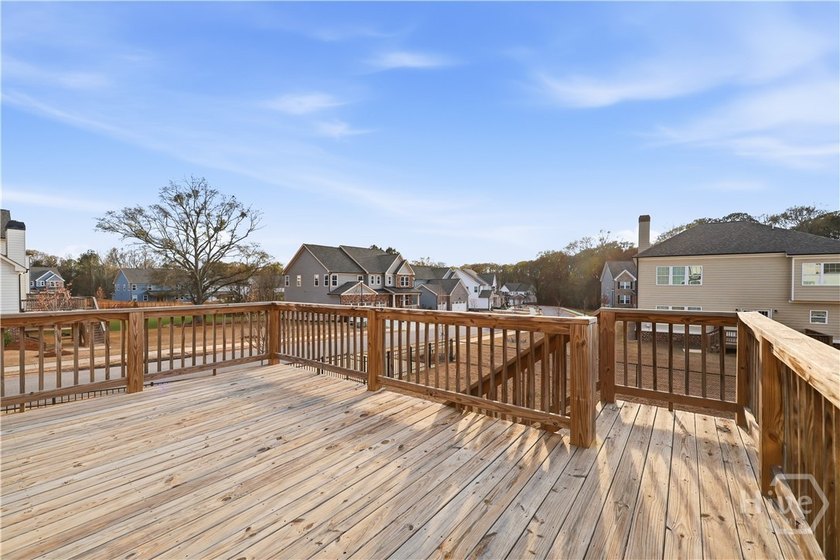 Welcome home to Willow Creek, where sidewalk-lined streets - photo 49