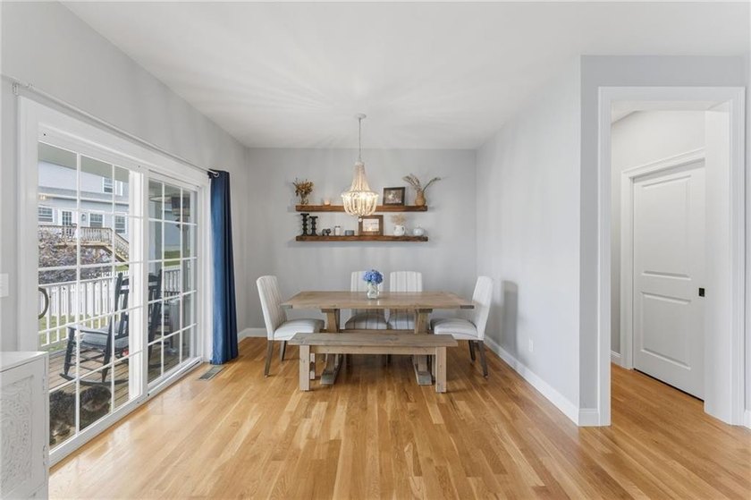 Welcome to the absolutely beautiful one-level living home in one - photo 5