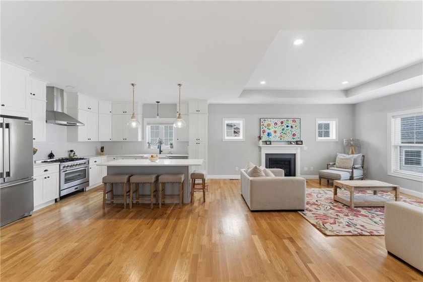 Welcome to the absolutely beautiful one-level living home in one - photo 7