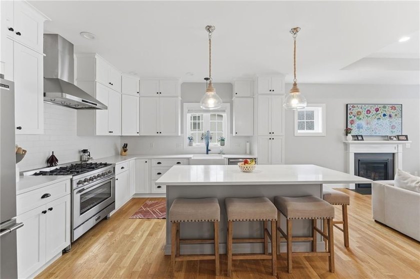Welcome to the absolutely beautiful one-level living home in one - photo 10