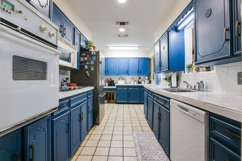 Discover the perfect blend of space, comfort, and functionality - photo 13