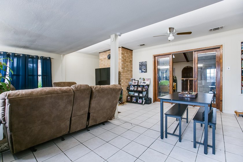 Discover the perfect blend of space, comfort, and functionality - photo 17