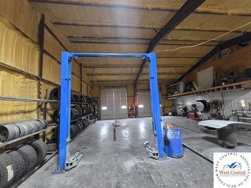 ATTENTION COMMERCIAL INVESTORS!!! Here is a prime opportunity - photo 17