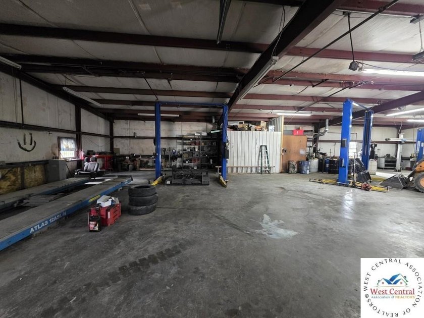 ATTENTION COMMERCIAL INVESTORS!!! Here is a prime opportunity - photo 29