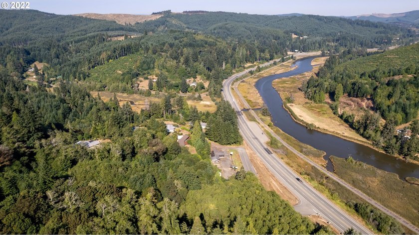 3.37 +/- ACRES OF RURAL OREGON PARADISE! Use this as the Canvas - photo 9