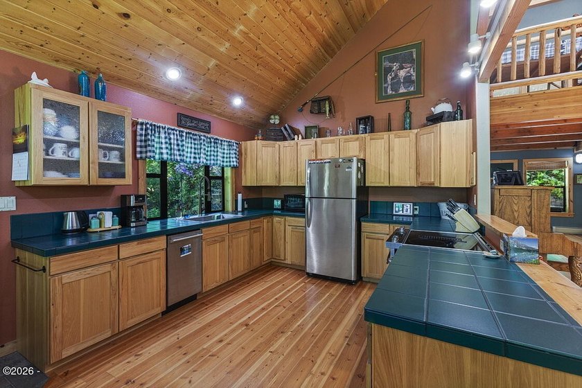Exceptional 16.71-Acre Riverfront Retreat with spectacular 100+ - photo 19
