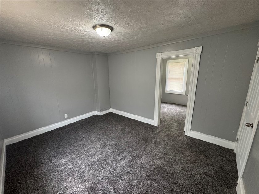 Welcome home to this beautifully remodeled 3 bedroom, 1 bathroom - photo 39