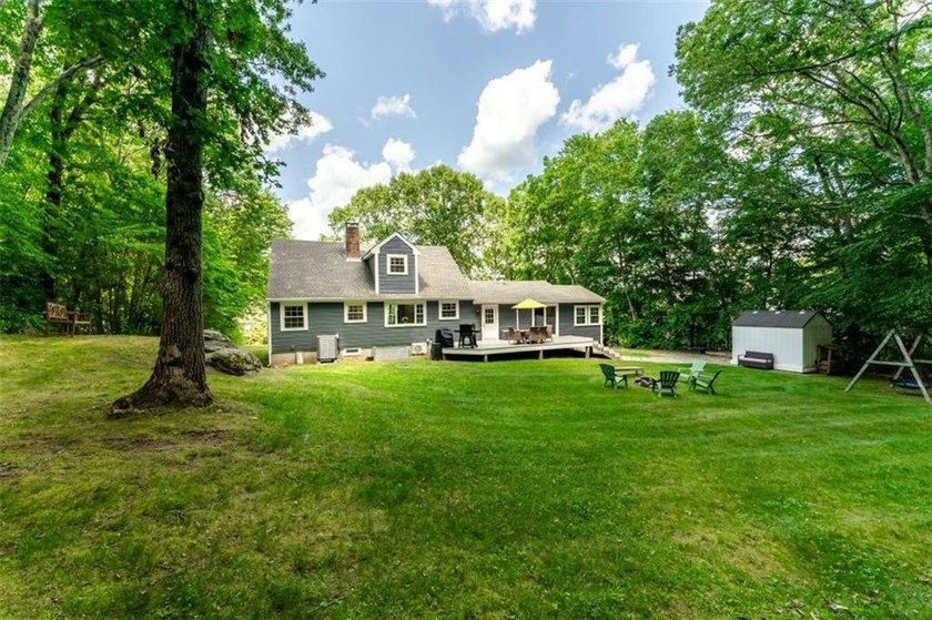 Nestled on a private 0.64-acre cul-de-sac lot, this beautifully - photo 4