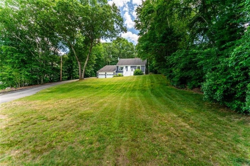 Nestled on a private 0.64-acre cul-de-sac lot, this beautifully - photo 7