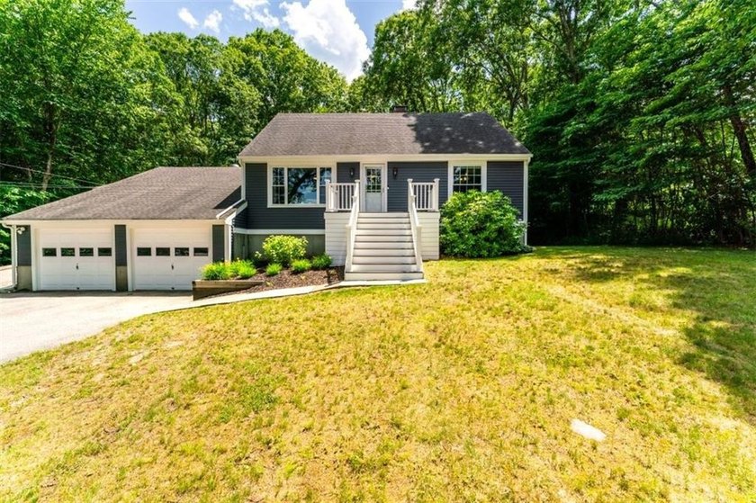 Nestled on a private 0.64-acre cul-de-sac lot, this beautifully - photo 8