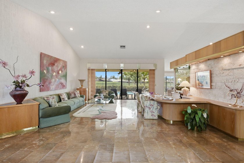 Premier golf course residence with pool on the 18th fairway - photo 11