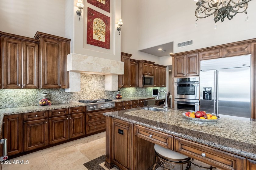 Set against a breathtaking backdrop of mountain and desert views - photo 16