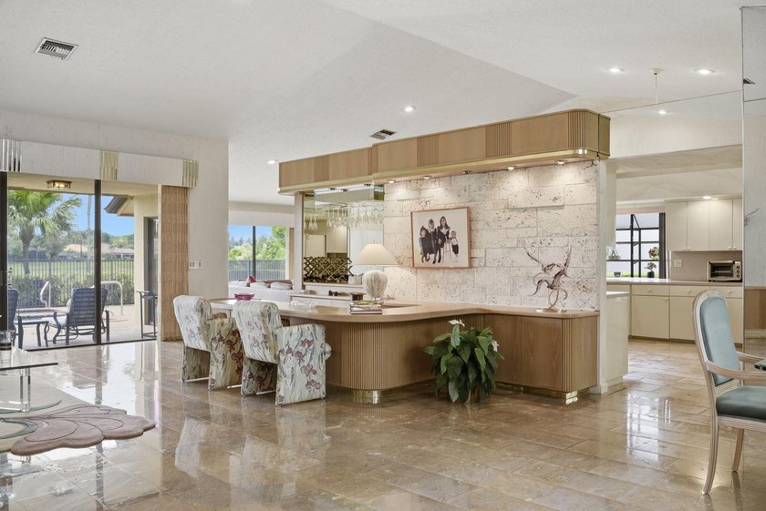 Premier golf course residence with pool on the 18th fairway - photo 16