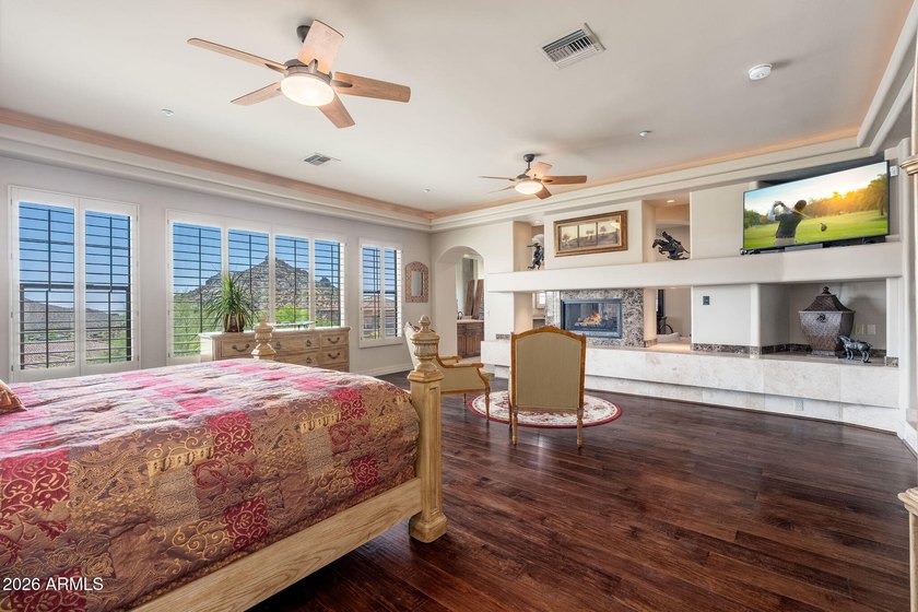 Set against a breathtaking backdrop of mountain and desert views - photo 29