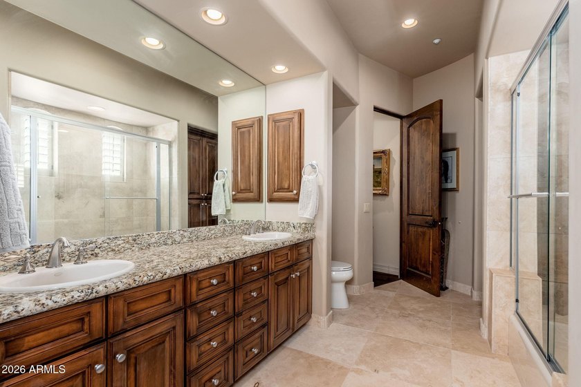 Set against a breathtaking backdrop of mountain and desert views - photo 40