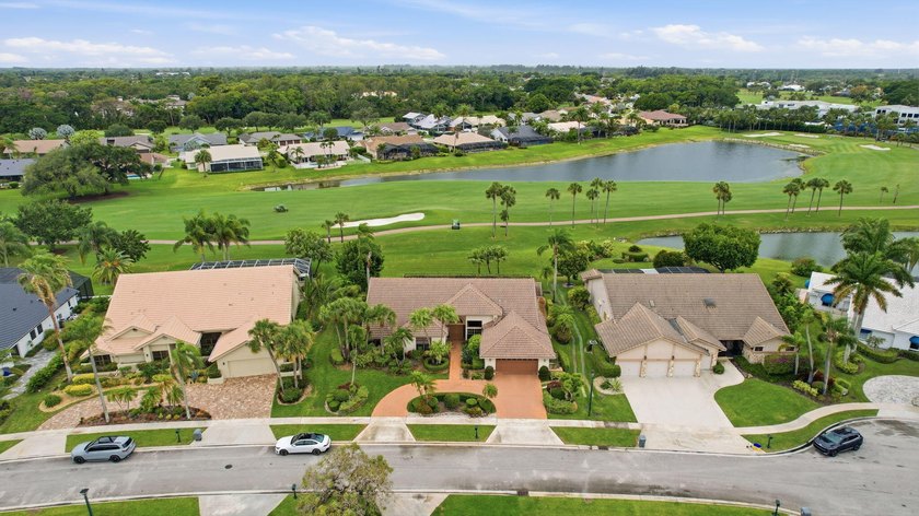 Premier golf course residence with pool on the 18th fairway - photo 48