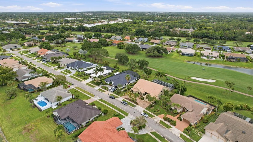 Premier golf course residence with pool on the 18th fairway - photo 49