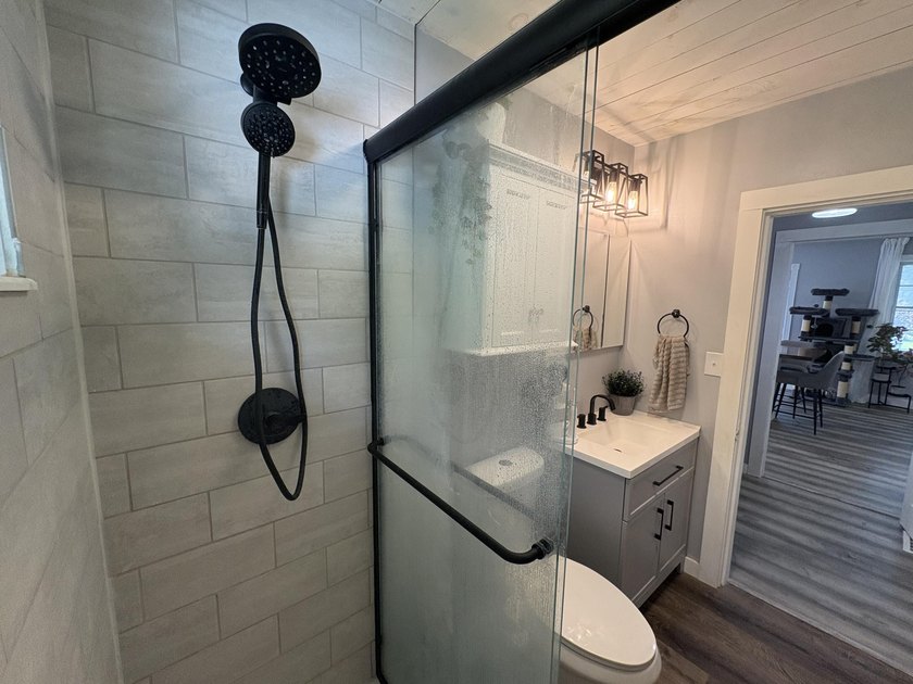 Completely reimagined from the inside out, 422 Peltoma blends - photo 11