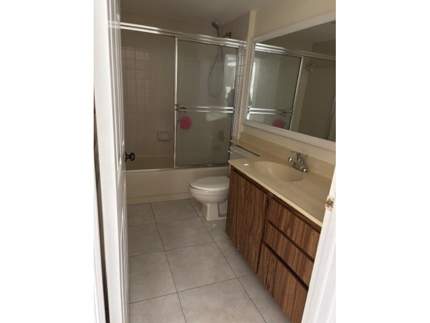 CHARMING 2ND FLOOR 2BEDROOM/2BATH CONDO OVERLOOKING GOLFCOURSE - photo 14