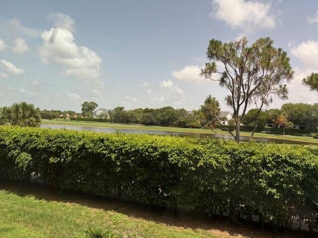 CHARMING 2ND FLOOR 2BEDROOM/2BATH CONDO OVERLOOKING GOLFCOURSE - photo 20